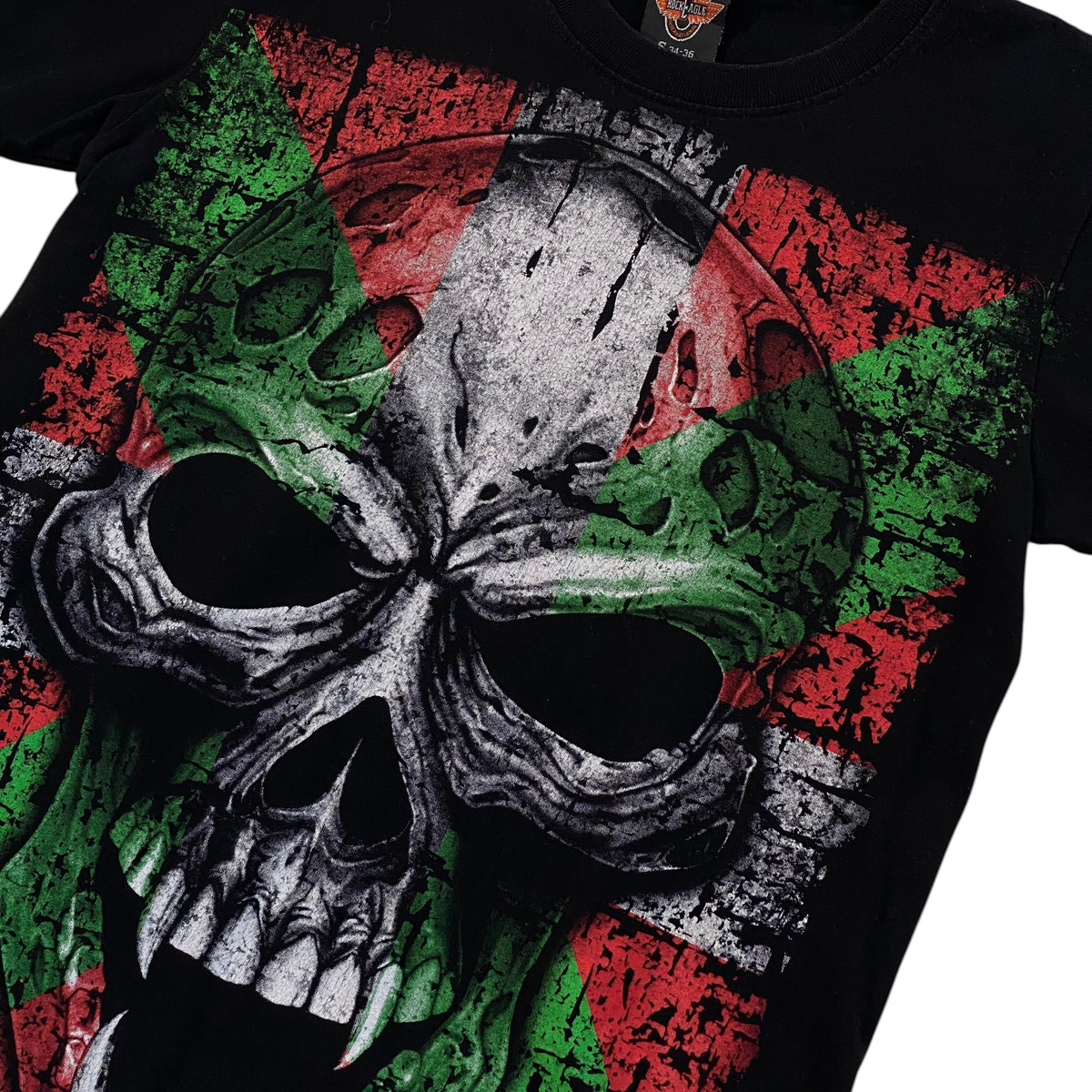 Digg It Thrift & Vintage Rock Eagle black t-shirt featuring a Basque flag skull graphic, size small.