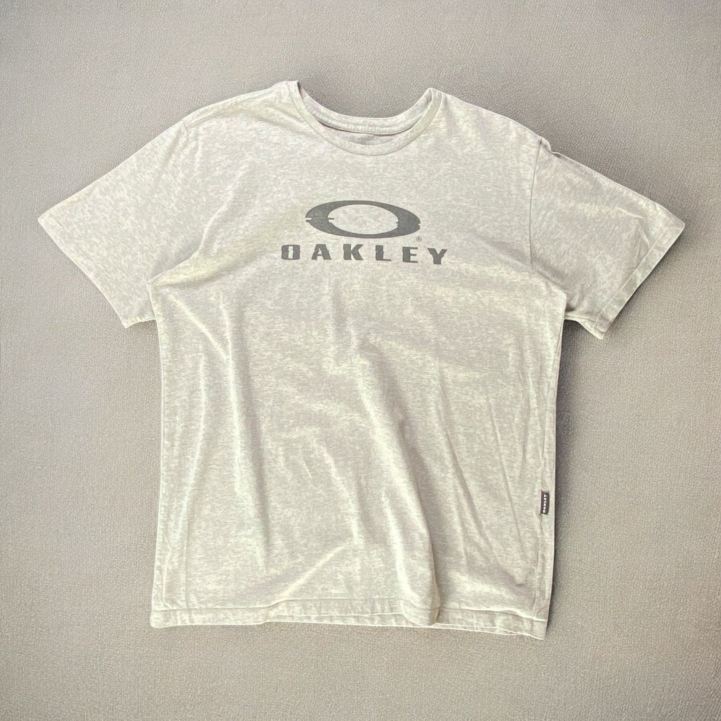 Oakley Middle Logo Grey Tee