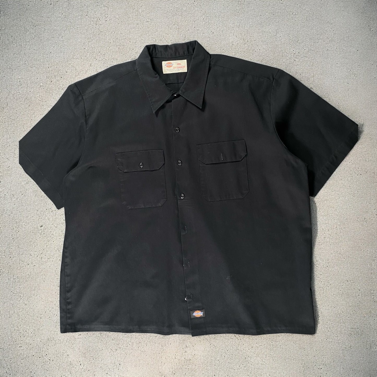 Dickies Black Button-Up Shirt – Relaxed Fit