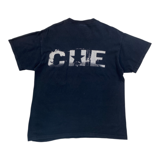 Digg It Thrift & Vintage black t-shirt featuring a distressed white CHE graphic with a star on the back