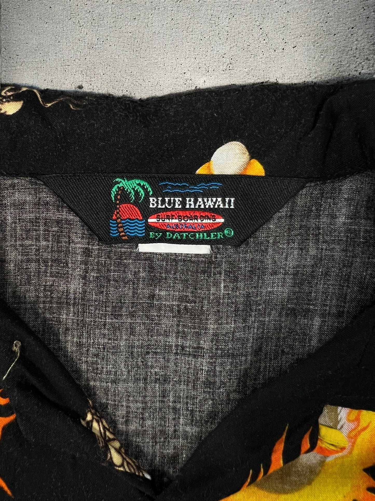 Blue Hawaii Datchler Dragon Black Shirt