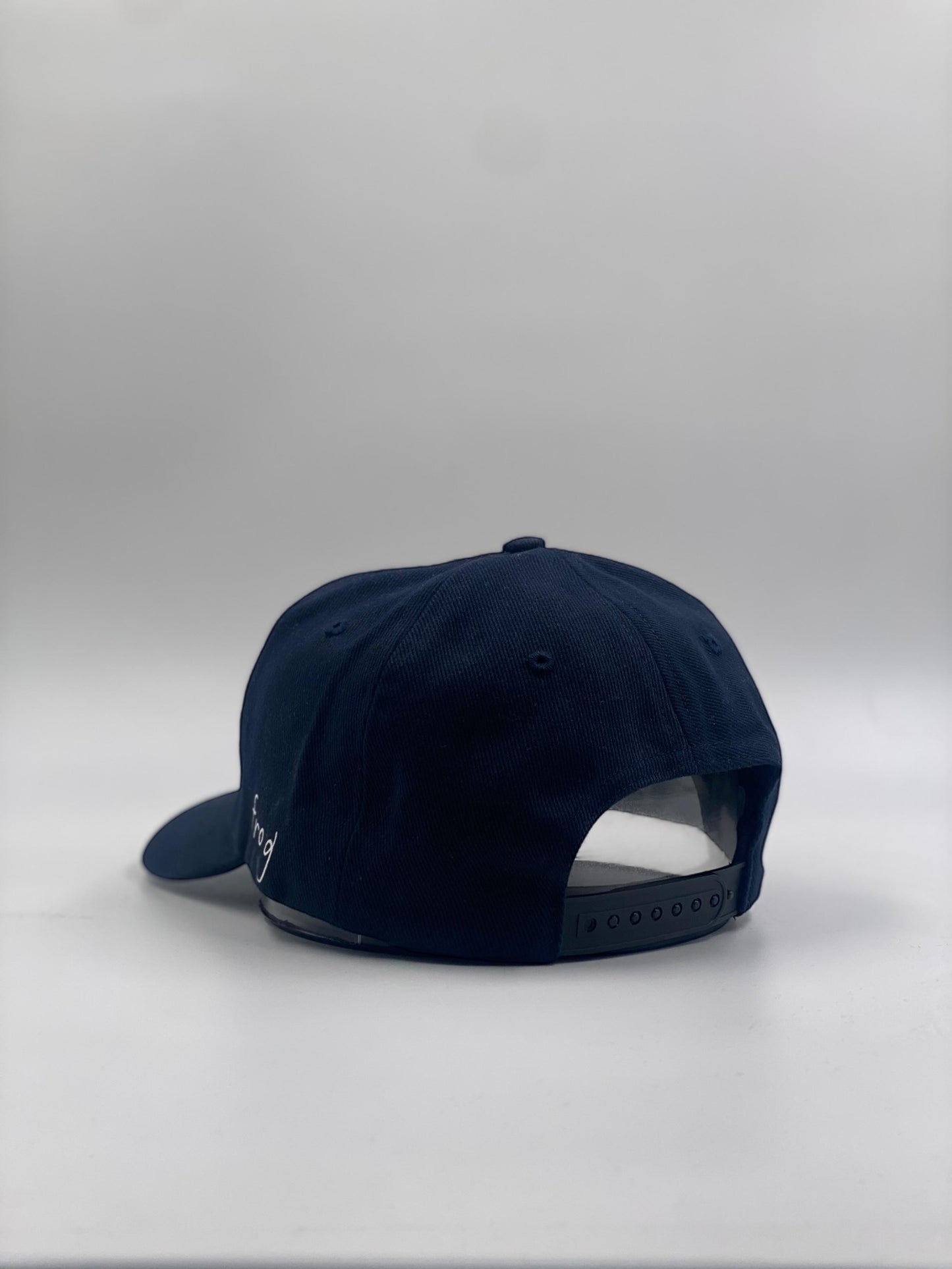 Noah Frog Cap