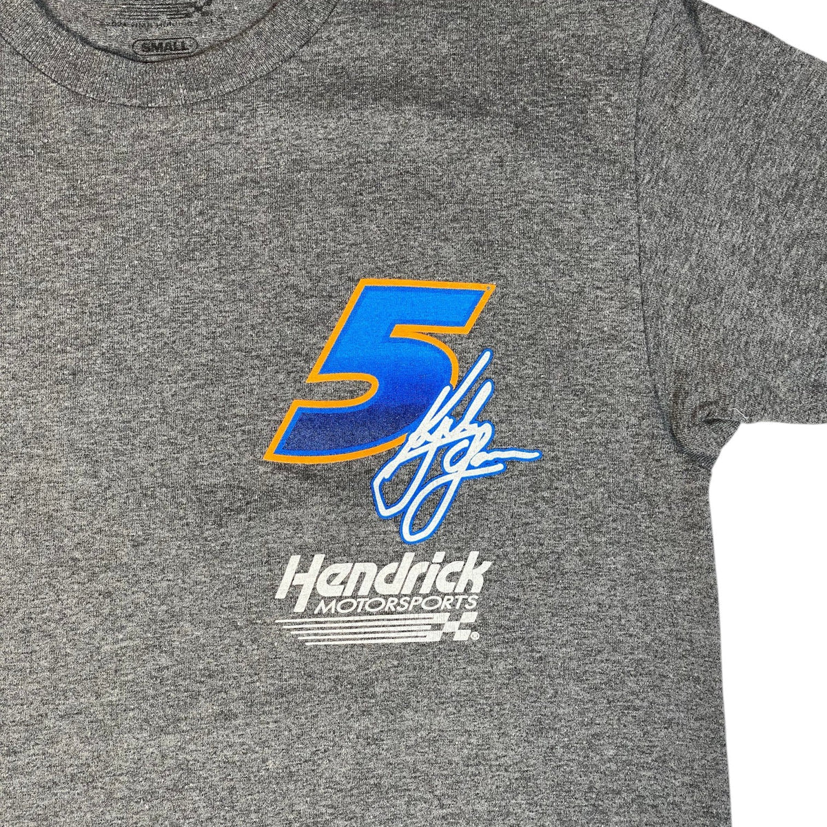 Digg It Thrift & Vintage heather grey Kyle Larson Hendrick Motorsports NASCAR t-shirt with number 5 and signature