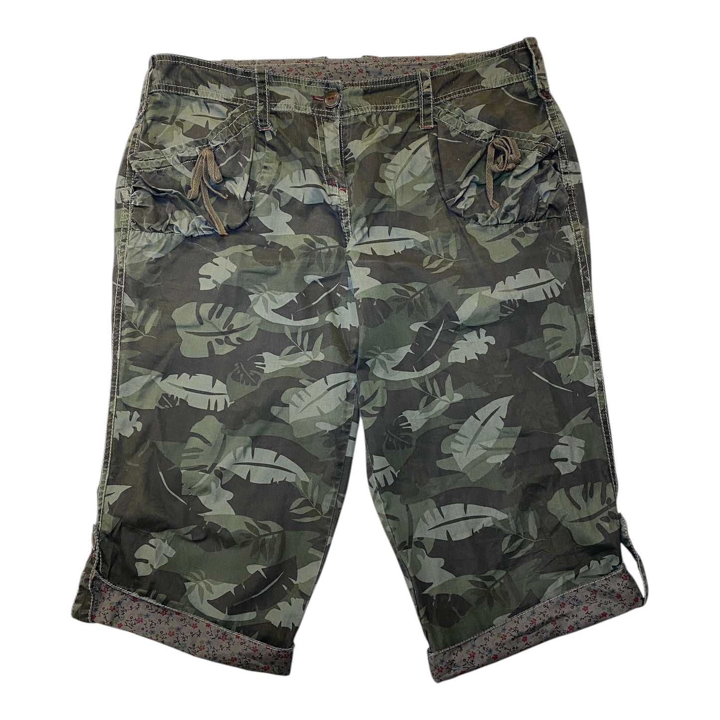 Dorothy Perkins Camo Leaf Pattern Utility Shorts
