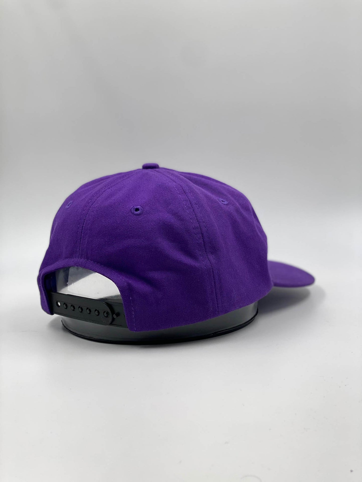 Paccbet Purple Cap