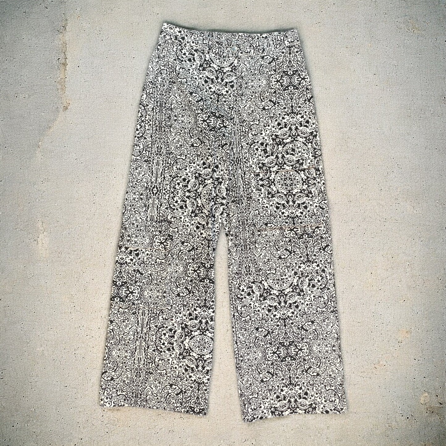 Les Benjamin Black/white Cargo Pants