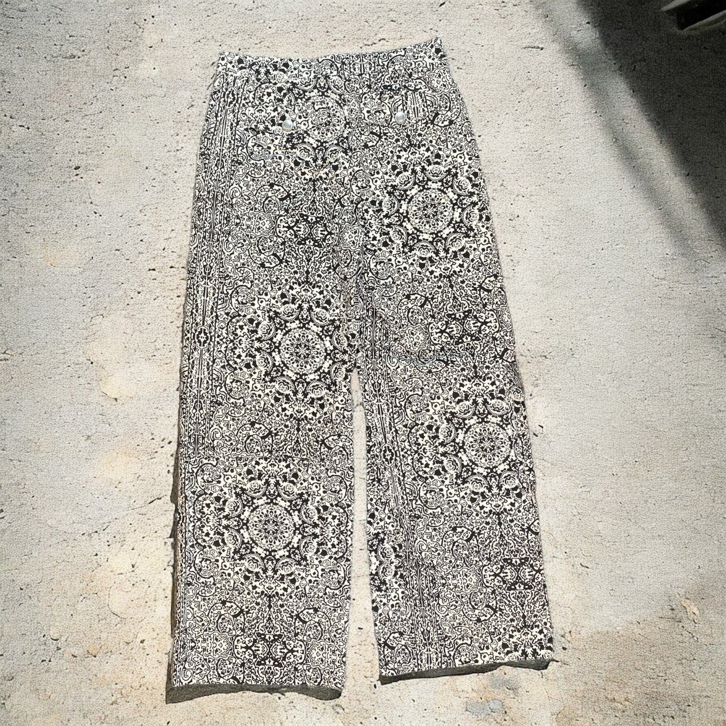 Les Benjamin Black/white Cargo Pants