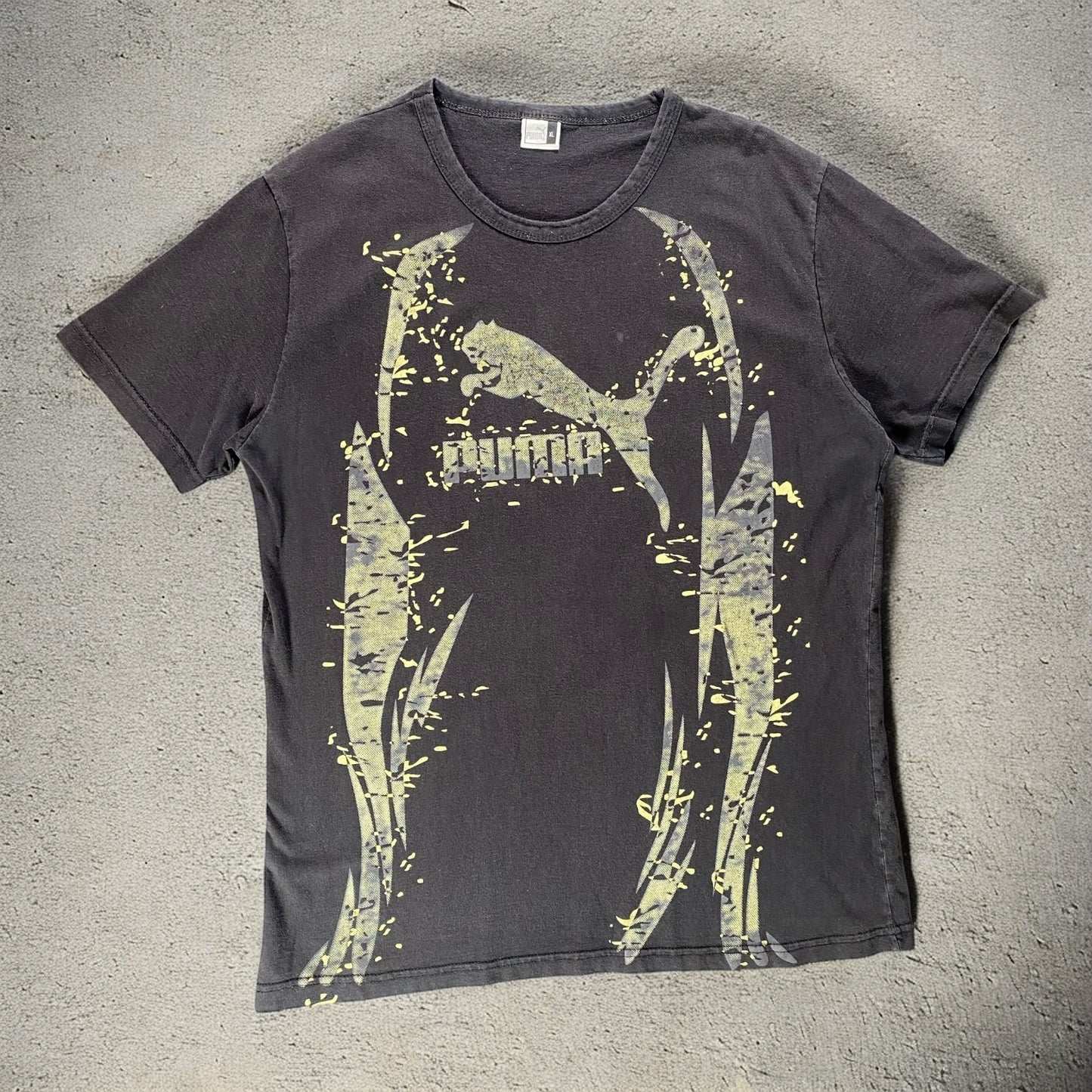 Vintage Black Printed Puma T-shirt