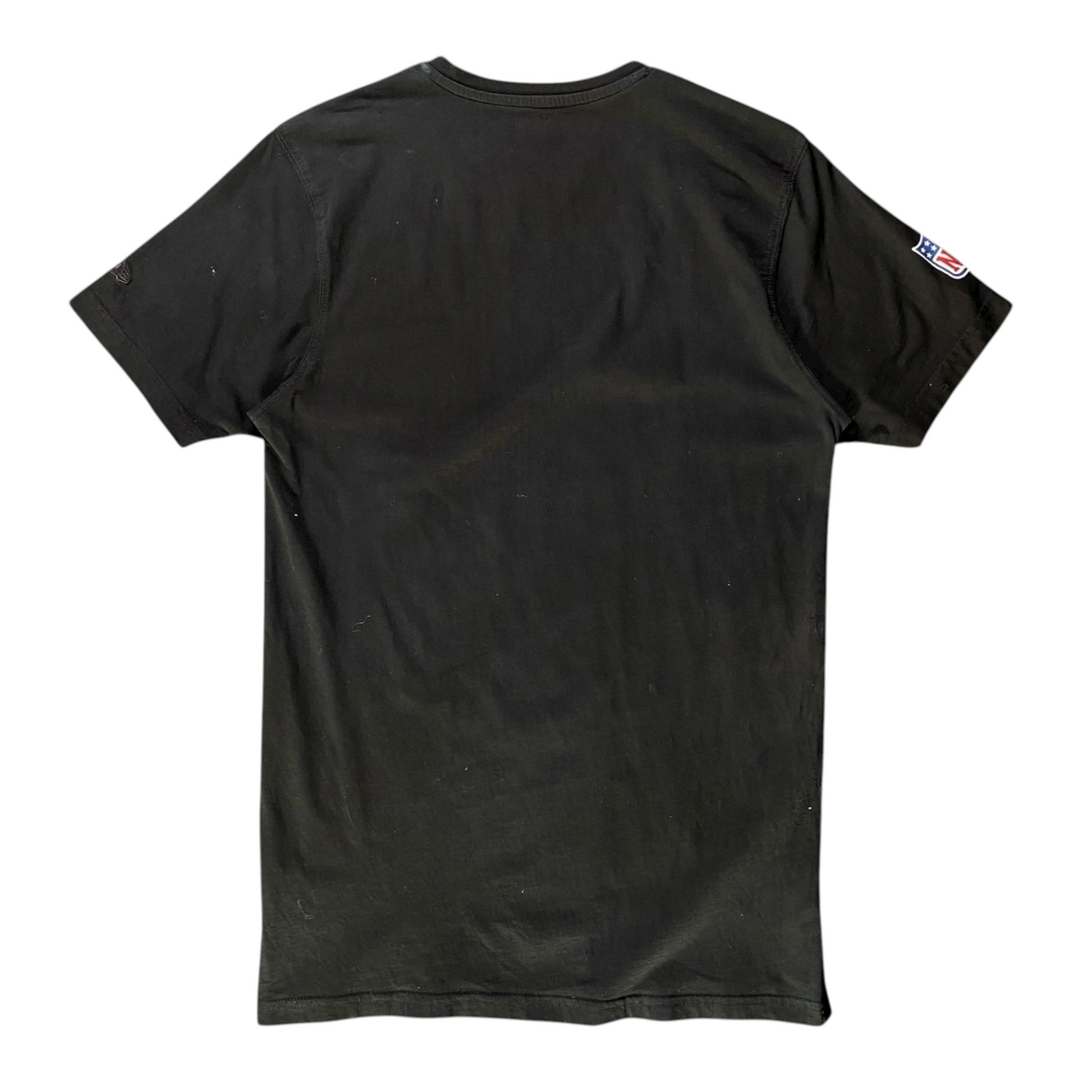 Back view of a black Digg It Thrift & Vintage San Francisco 49ers NFL cotton t-shirt with a small logo on the sleeve.