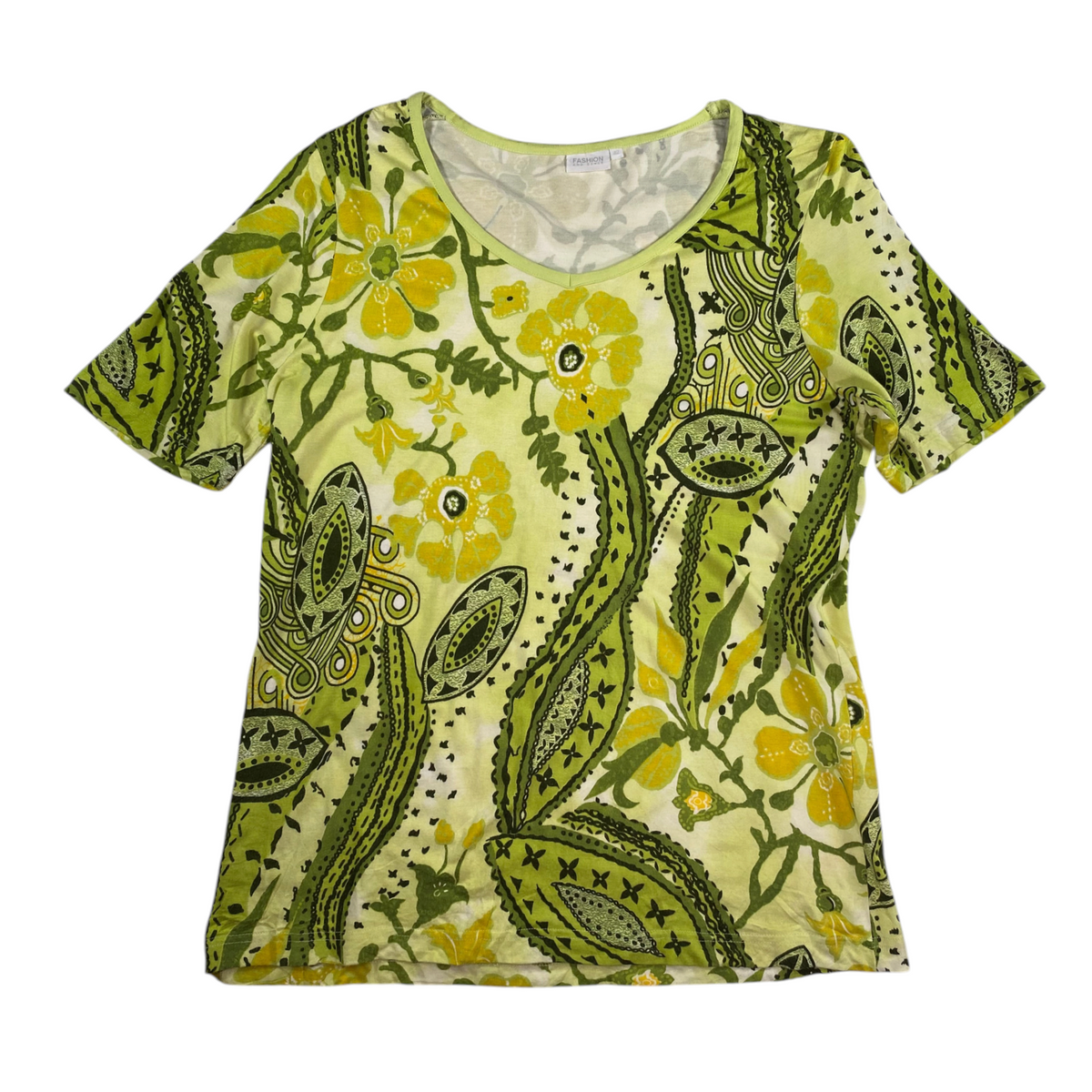 Digg It Thrift & Vintage olive and yellow floral paisley print short sleeve top with a scoop neck, size medium