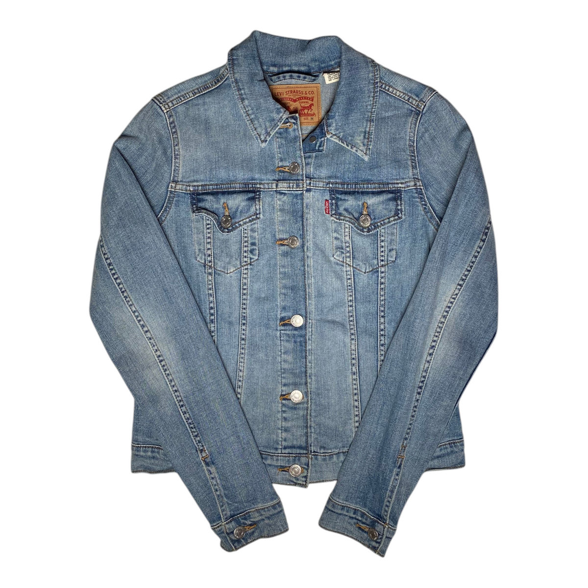 Digg It Thrift & Vintage Levi's light wash denim trucker jacket with button-up front and classic collar
