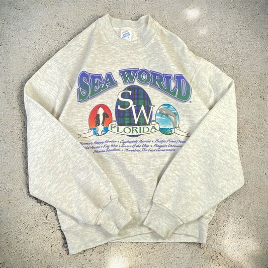 Vintage Sea World Shamu Graphic Sweatshirt