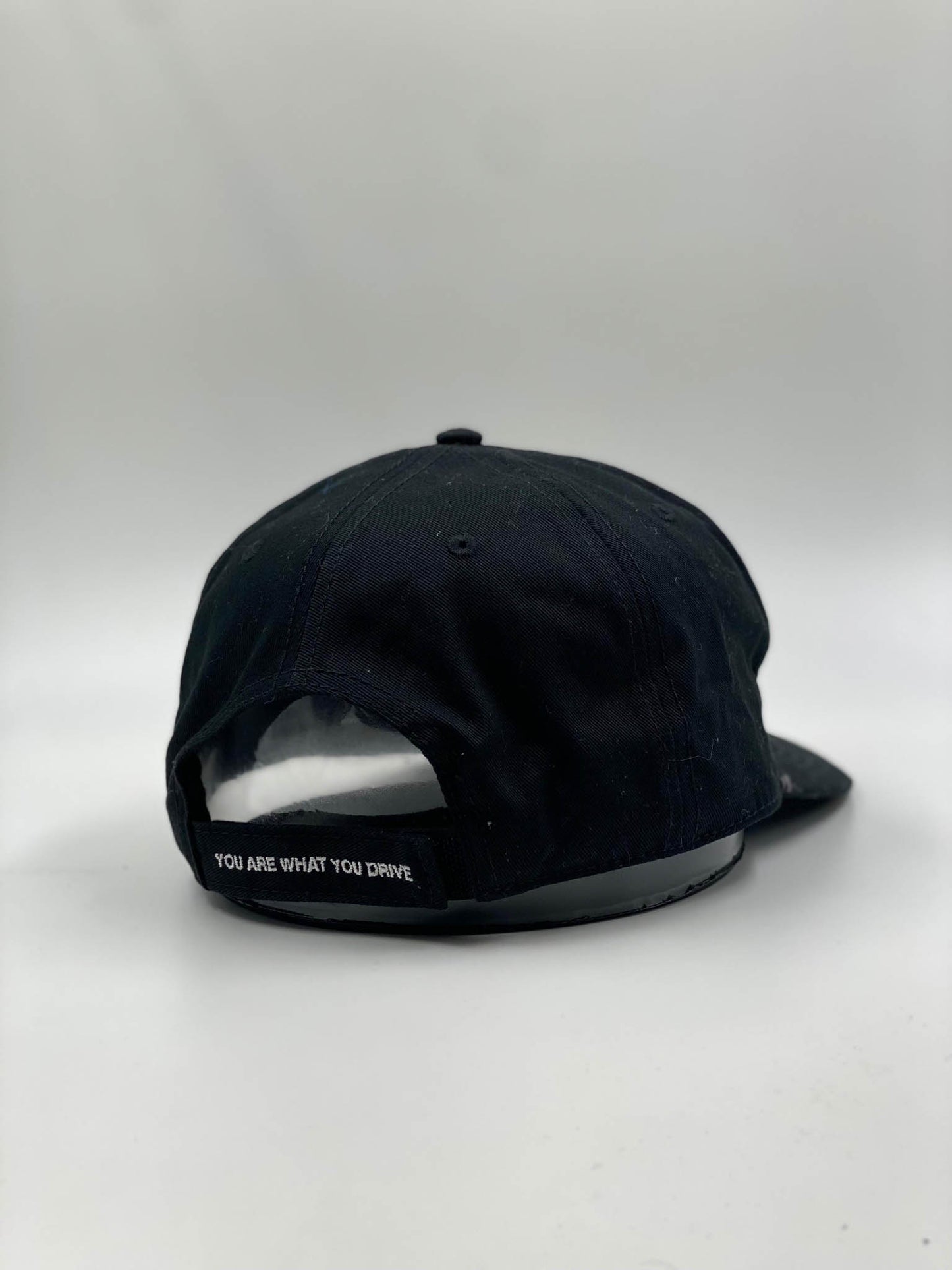 L'art De L'automobile  Black Cap