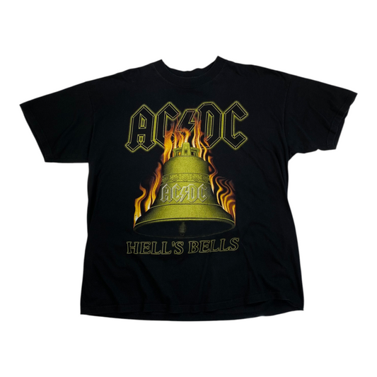 Digg It Thrift & Vintage black AC/DC Hell's Bells graphic band t-shirt with flame and bell print