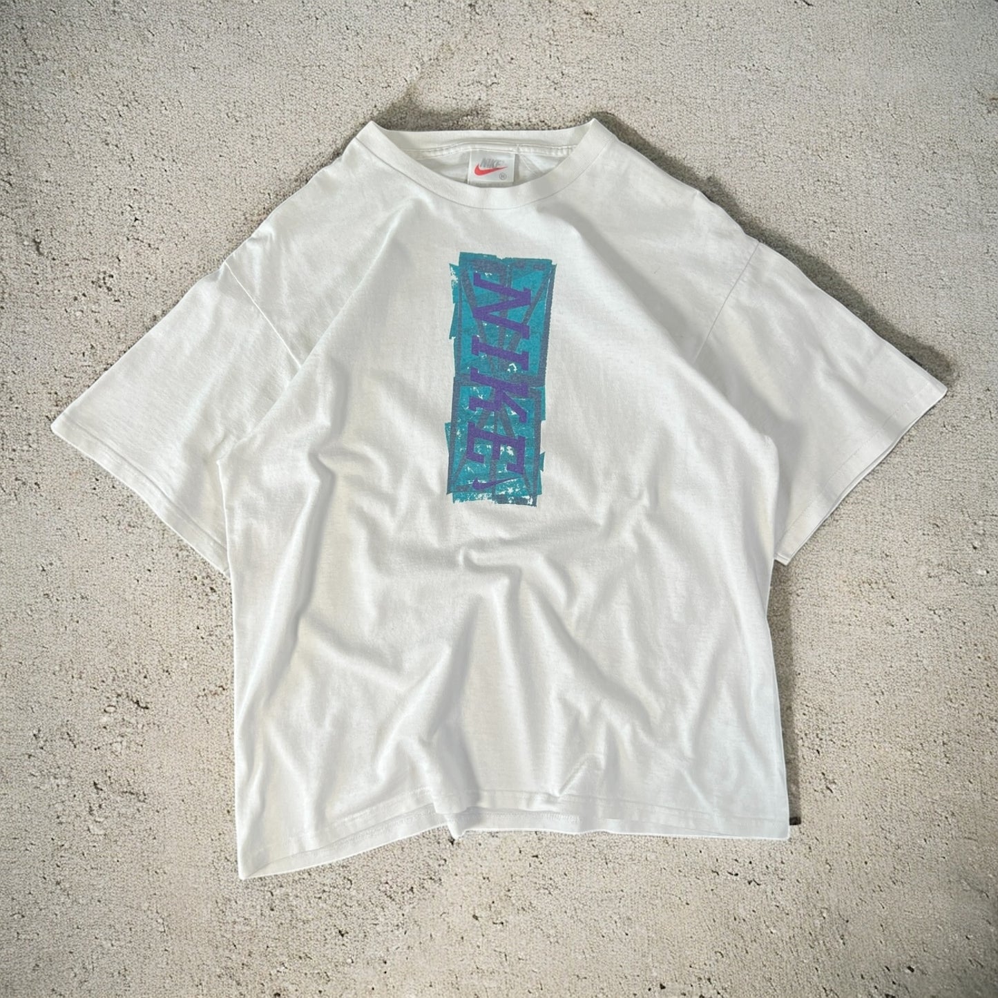 Nike Graphic White T-shirt