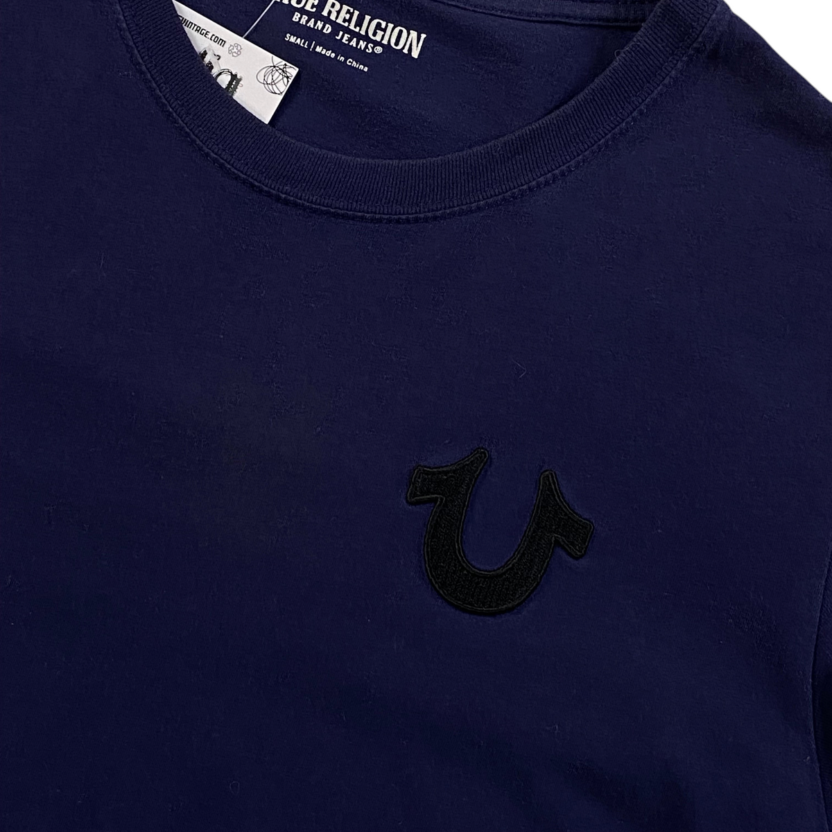 Digg It Thrift & Vintage navy blue True Religion t-shirt with black embroidered horseshoe logo on the chest