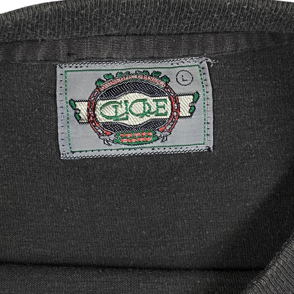 Digg It Thrift & Vintage faded black t-shirt interior neck label with size large tag