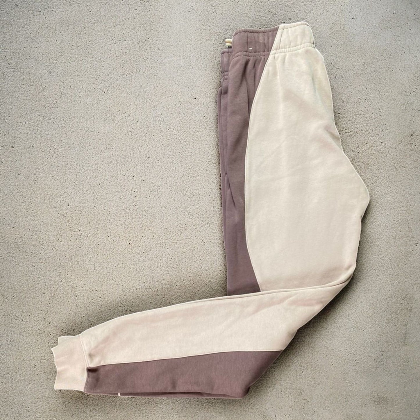Nike AIR beige & Purple Pants