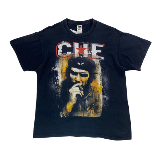 Digg It Thrift & Vintage black t-shirt featuring a vintage Che Guevara portrait graphic with a red star detail.
