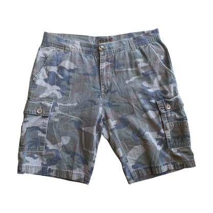 Red Snap Camo Shorts