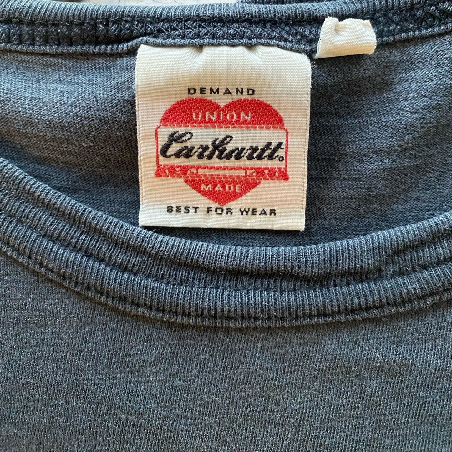 90's Vintage Carhartt T-shirt