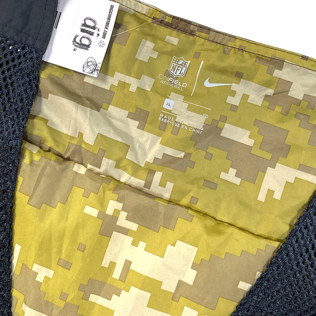 Digg It Thrift & Vintage Nike NFL New York Giants Salute to Service camo tactical vest with mesh detail and XL tag
