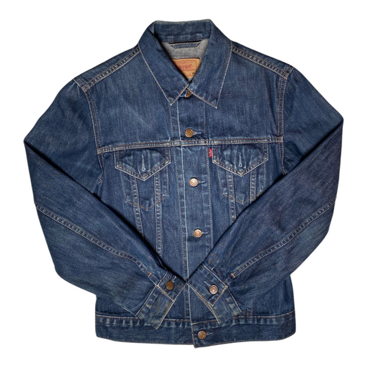 Digg It Thrift & Vintage women's vintage blue denim trucker jacket with button-up front and chest pockets