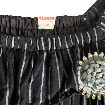 Sarrah Smocked Ruffle Wmns Black T-shirt