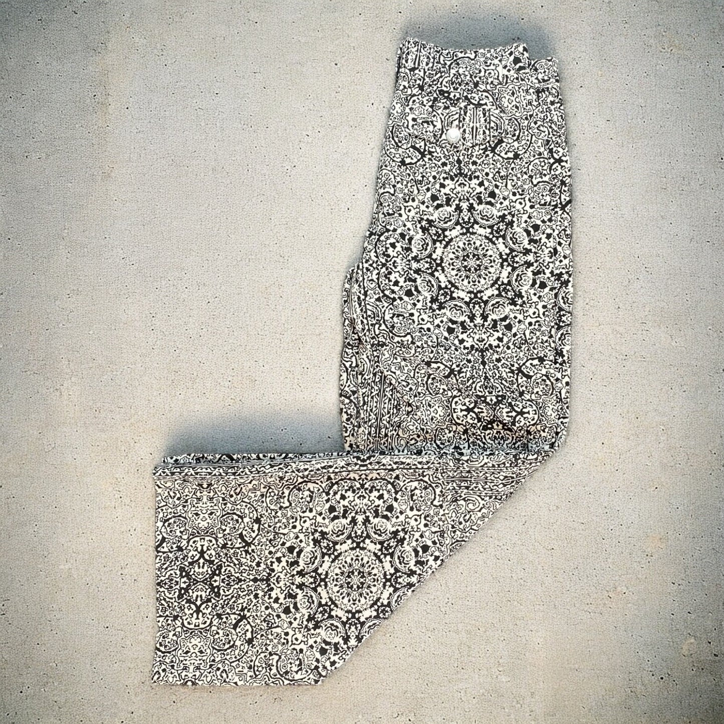 Les Benjamin Black/white Cargo Pants