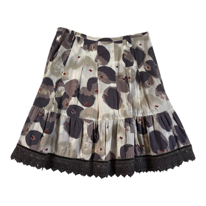 Digg It Thrift & Vintage Mais Il Est Où Le Soleil? abstract floral pleated mini skirt with dark lace trim