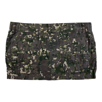 Digg It Thrift & Vintage Wet Seal camouflage utility mini skirt with back pockets and belt loops