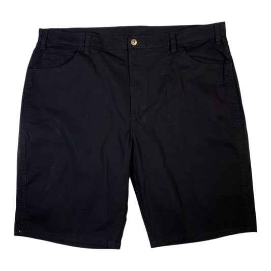 Digg It Thrift & Vintage black Dickies work shorts with a size 40 waist and classic button closure