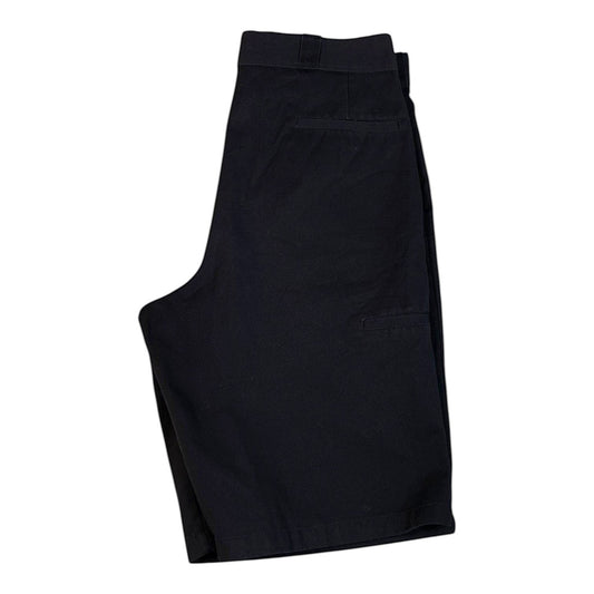 Digg It Thrift & Vintage black Dickies loose fit work shorts in size 36 with a classic flat front design.