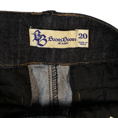 Digg It Thrift & Vintage Boom Boom Jeans dark denim shorts interior waistband label showing size 20