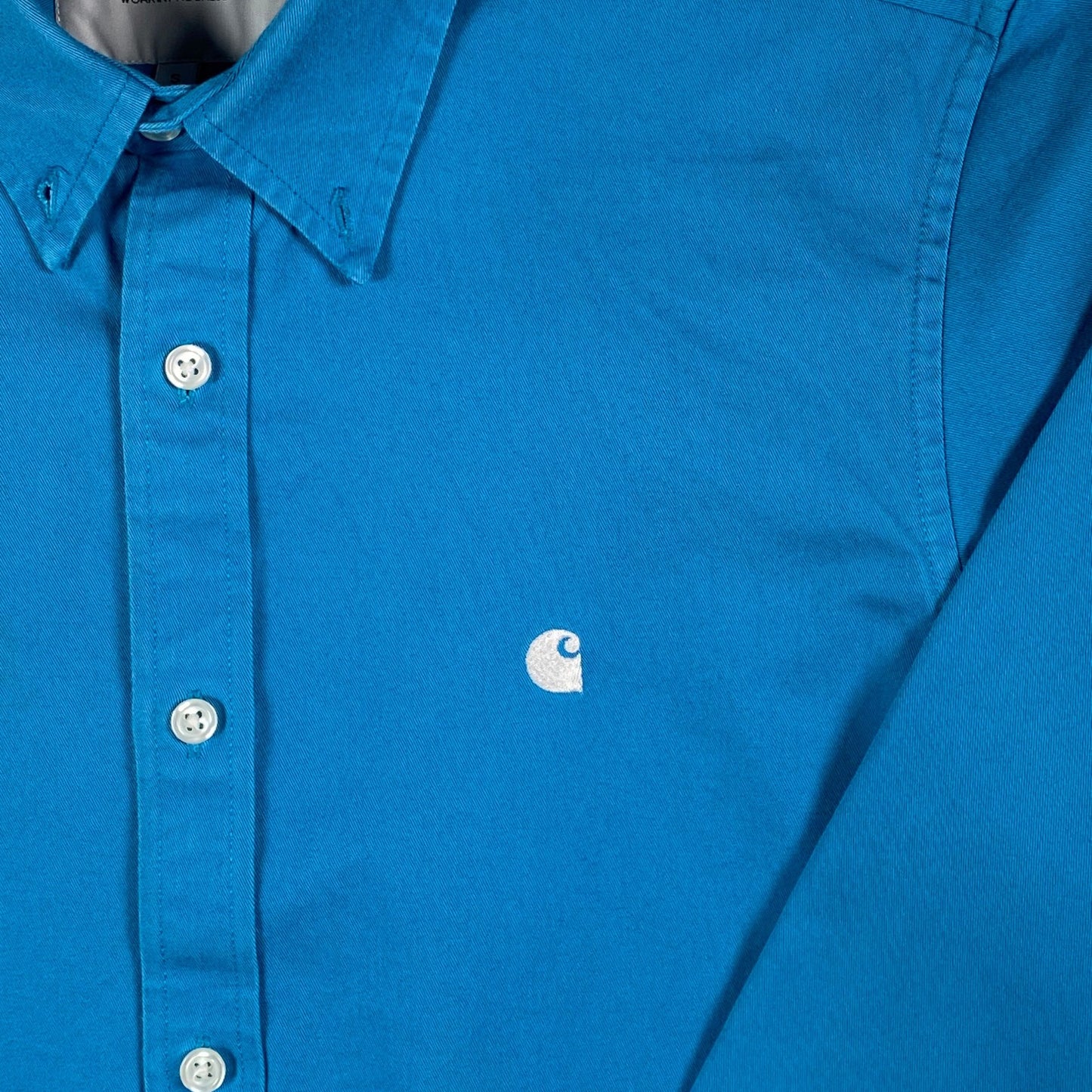 Digg It Thrift & Vintage Carhartt WIP vibrant cyan blue long sleeve button-down shirt with white logo embroidery