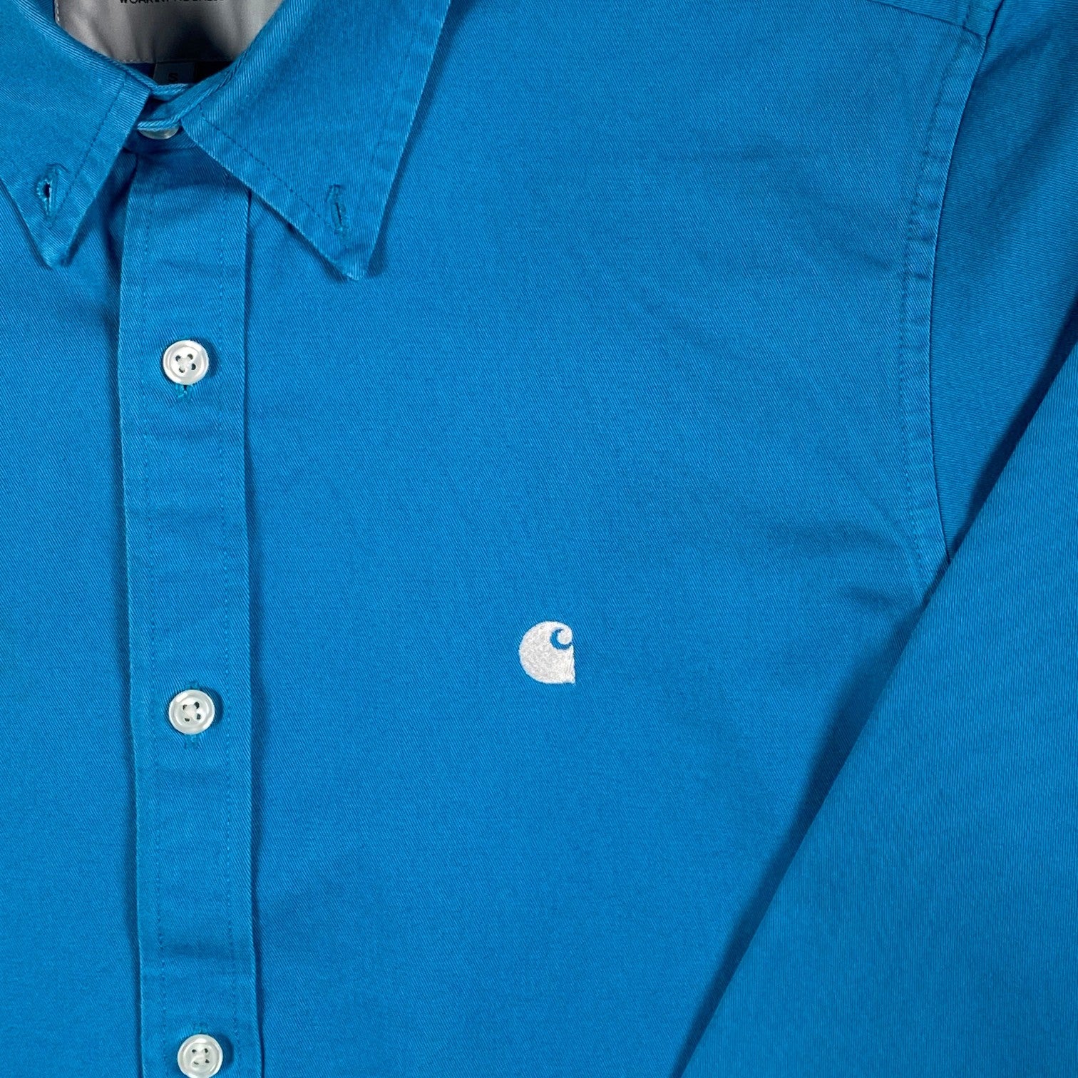 Digg It Thrift & Vintage Carhartt WIP vibrant cyan blue long sleeve button-down shirt with white logo embroidery