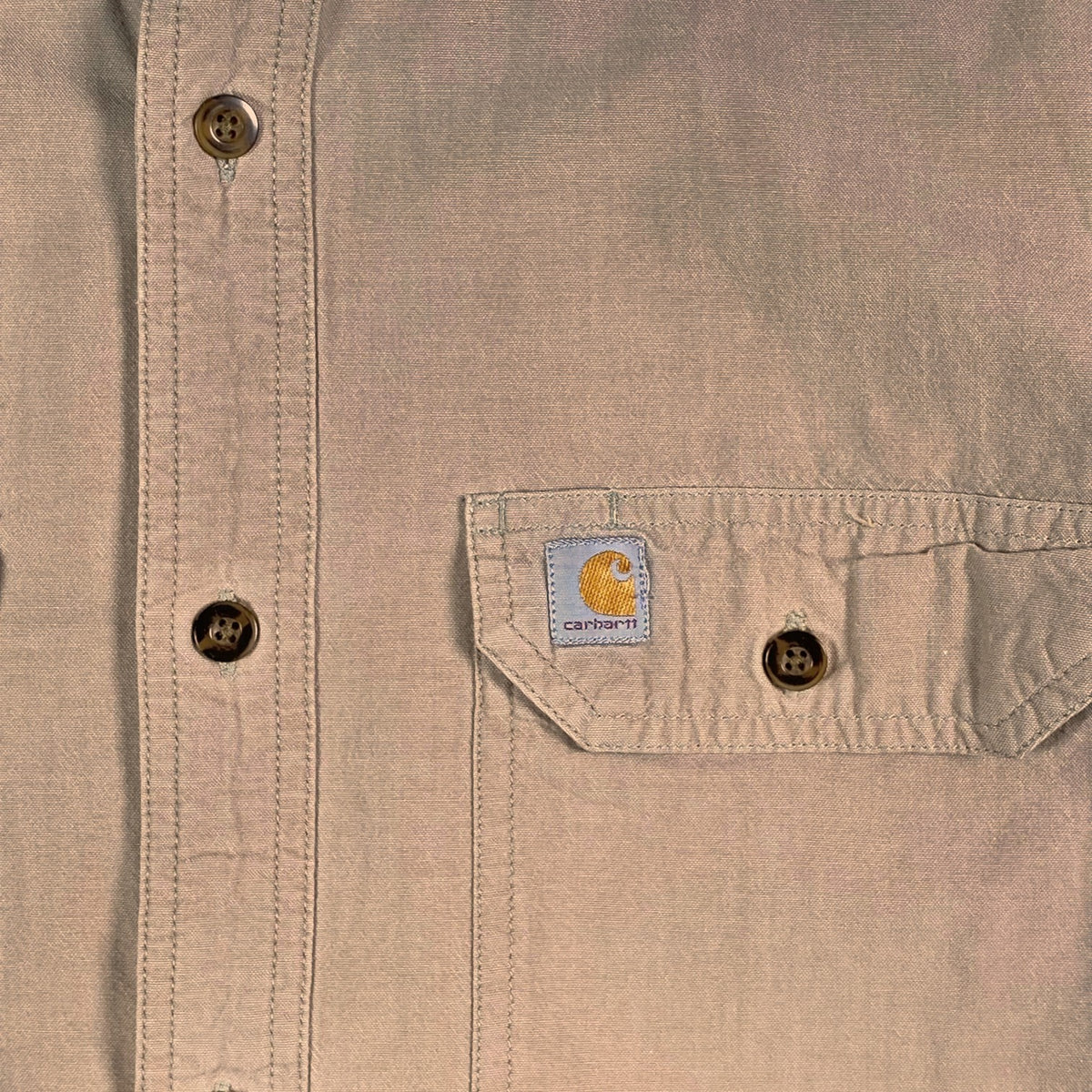 Digg It Thrift & Vintage Carhartt khaki canvas short sleeve work shirt with buttoned chest pocket and logo patch