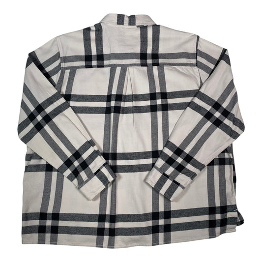 Back view of Digg It Thrift & Vintage Carhartt Rugged Flex white and black plaid flannel shirt with long sleeves