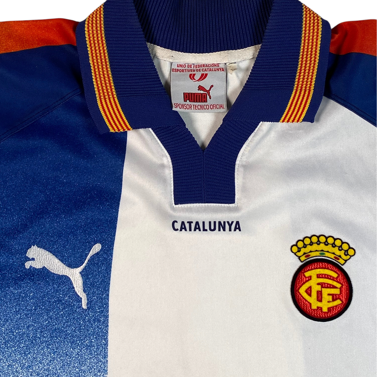 Digg It Thrift & Vintage 1999-2000 Catalunya national team football shirt with blue, white, and red details.