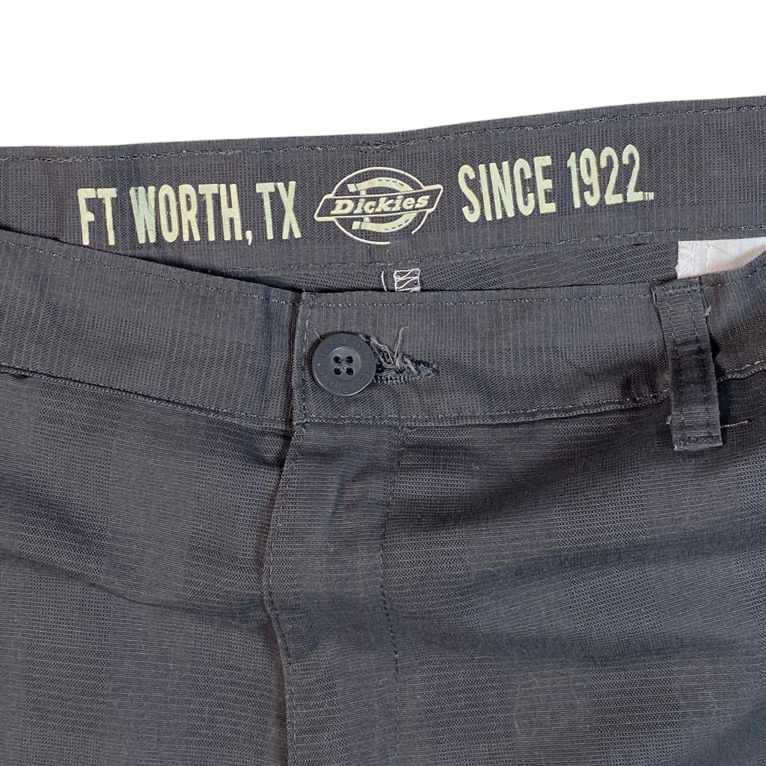 Digg It Thrift & Vintage Dickies shadow plaid textured utility work shorts with interior waistband branding