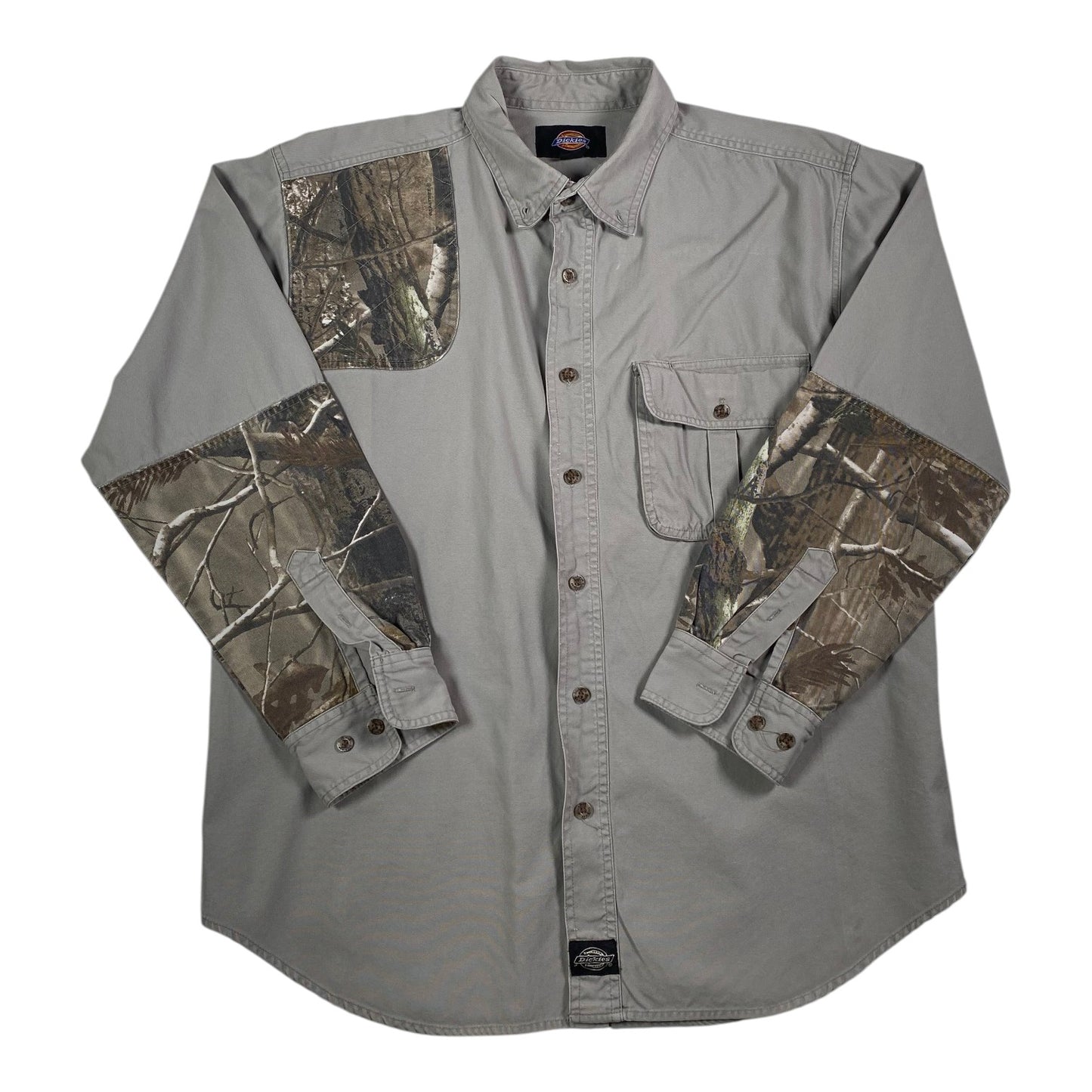 Digg It Thrift & Vintage Dickies x Realtree grey outdoor shooting shirt with camo sleeve and shoulder panels
