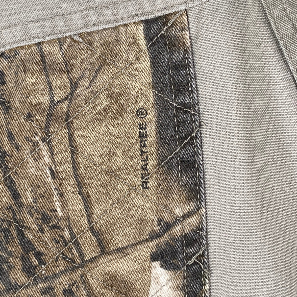 Digg It Thrift & Vintage Dickies x Realtree grey outdoor shooting shirt with quilted camo shoulder patch detail