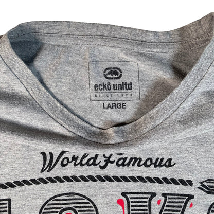 Digg It Thrift & Vintage grey Ecko Unltd. World Famous graphic t-shirt with crew neck and size large label