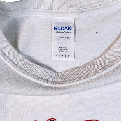 Digg It Thrift & Vintage white Gildan Heavy Cotton t-shirt neck label showing size large