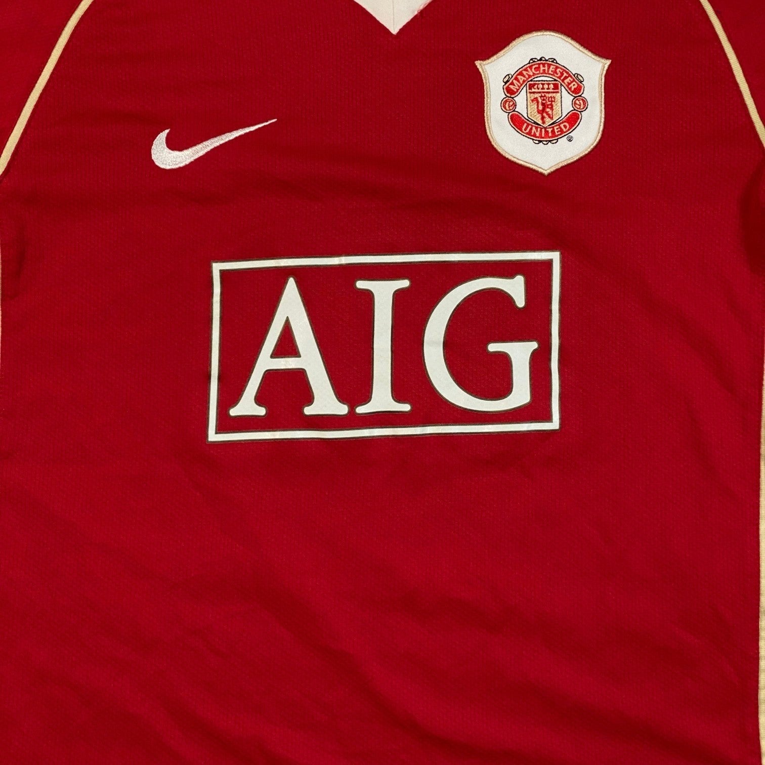 Digg It Thrift & Vintage 2006-2007 Nike Manchester United Ryan Giggs #11 red home soccer jersey with AIG sponsor