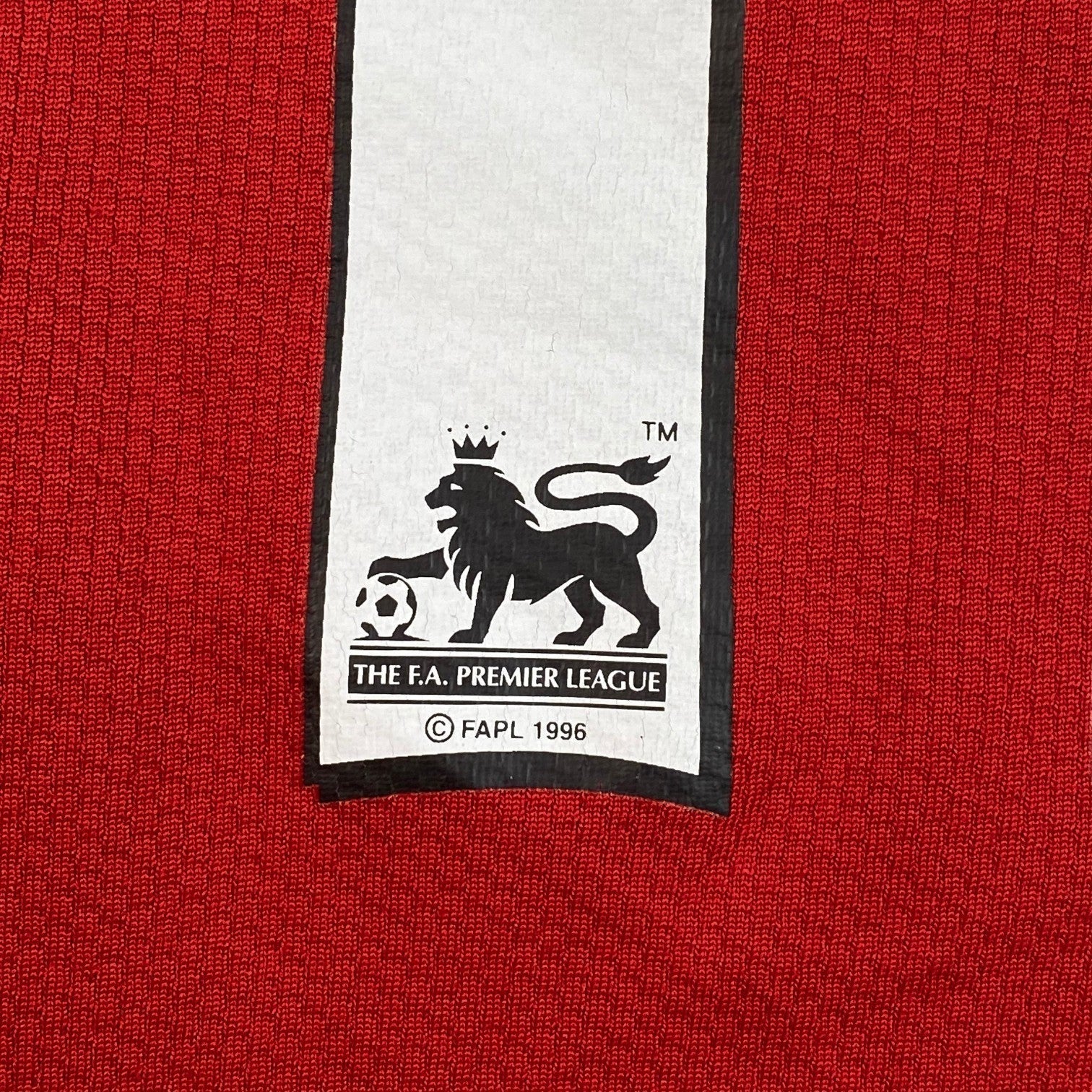 Digg It Thrift & Vintage 2006-2007 Manchester United Giggs home shirt featuring the FA Premier League sleeve patch