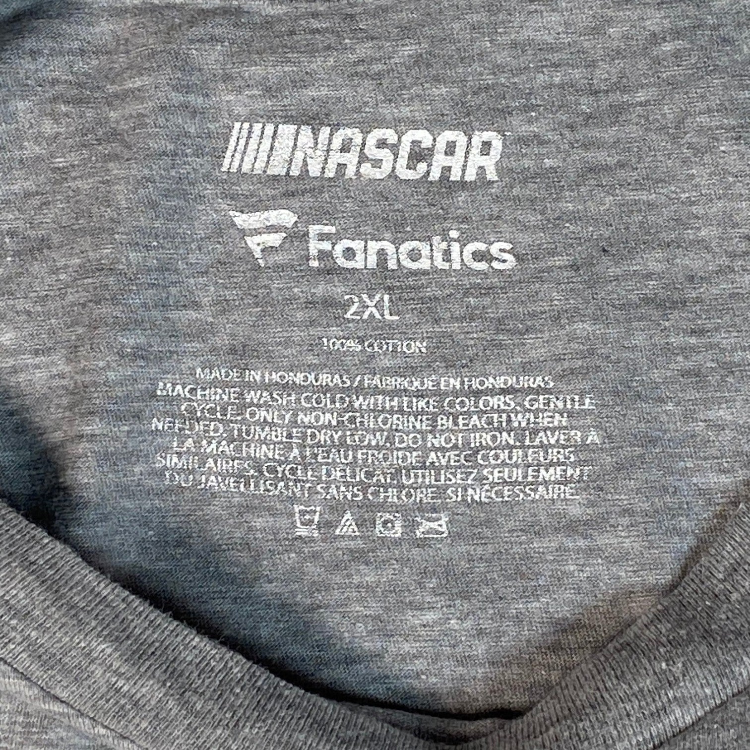 Digg It Thrift & Vintage grey cotton Fanatics NASCAR Martin Truex Jr. champion t-shirt size 2XL interior label