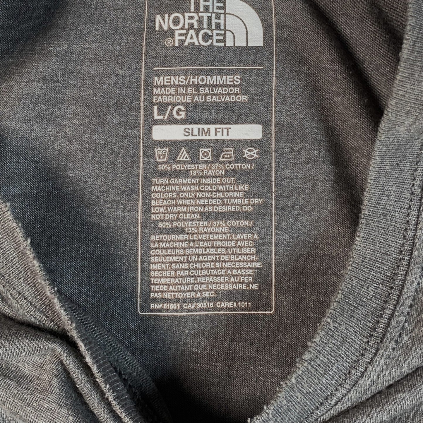 Digg It Thrift & Vintage The North Face grey slim fit t-shirt size large tag detail