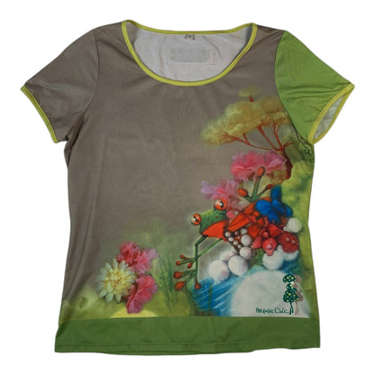 Digg It Thrift & Vintage Poupée Chic short sleeve top featuring a whimsical tree frog and floral graphic print
