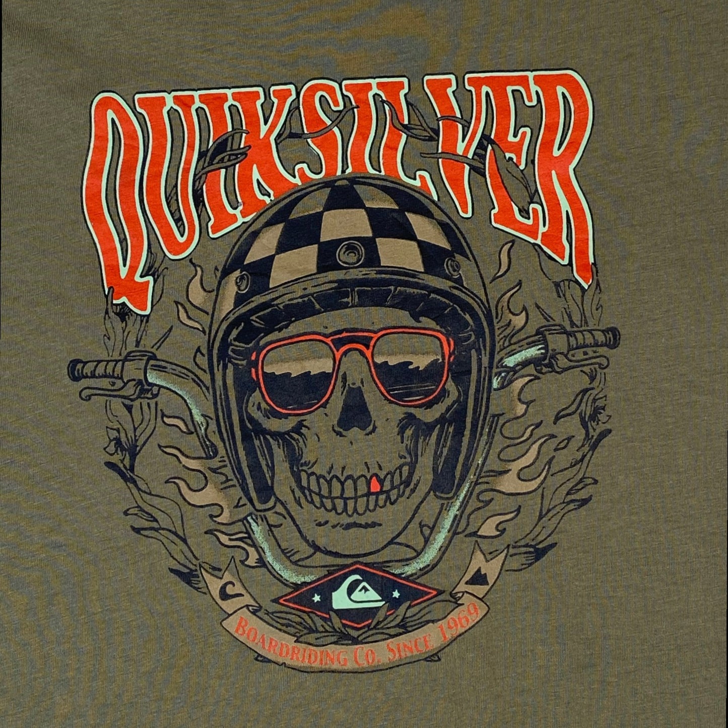 Digg It Thrift & Vintage olive green Quiksilver t-shirt featuring a graphic of a skull in a checkered biker helmet